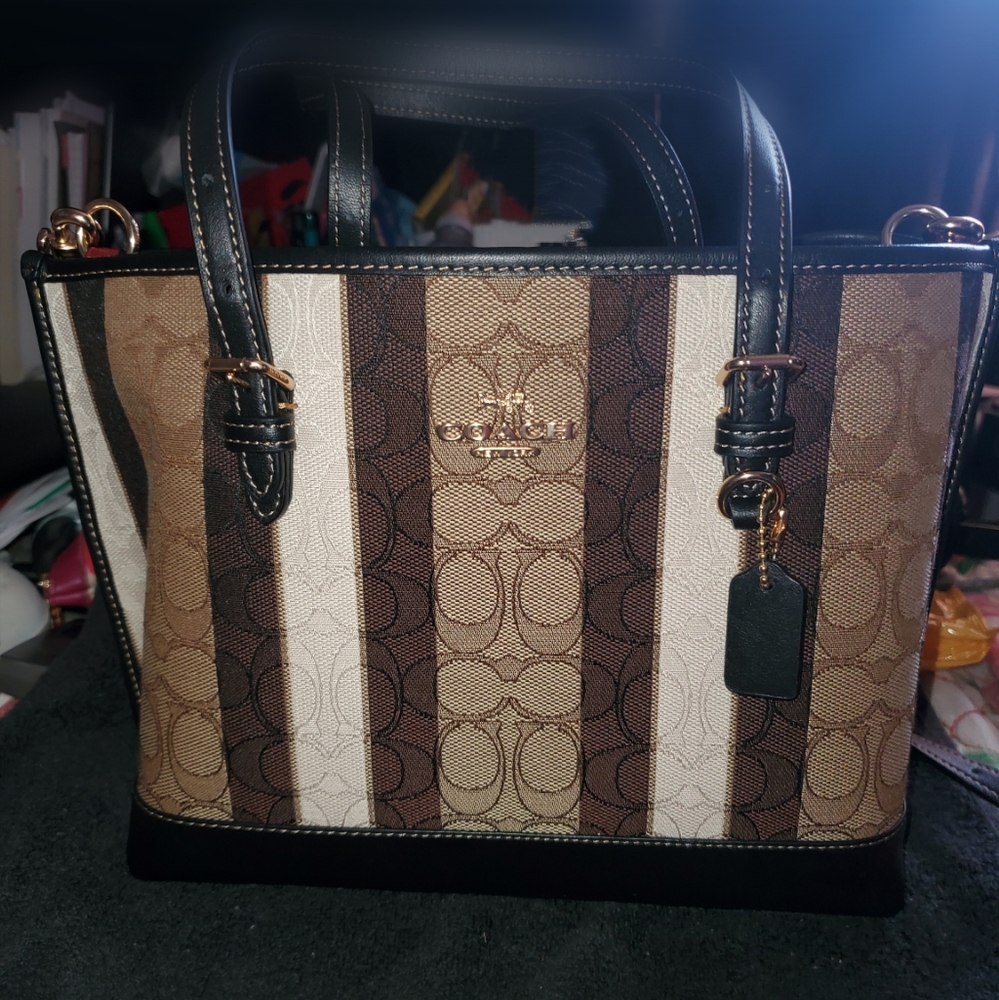 NWOT Coach Mollie tote matching wallet